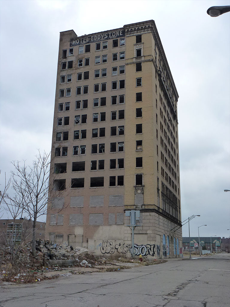 Eddystone Hotel before rehab.